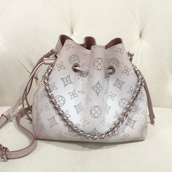 NWT Louis Vuitton Bella Bucket Bag Mahina Leather Pink White